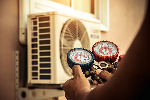 Professional Hvac technician working in Luray, VA